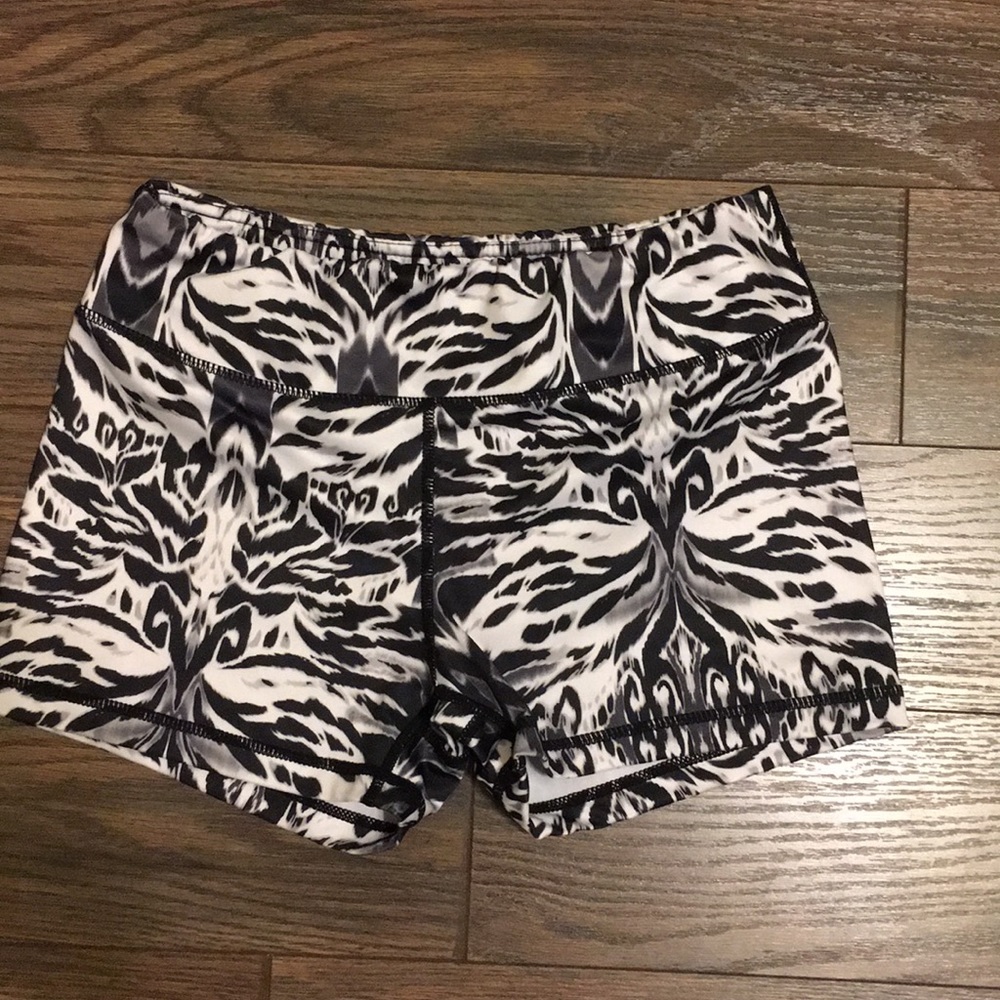 Super cute workout shorts!